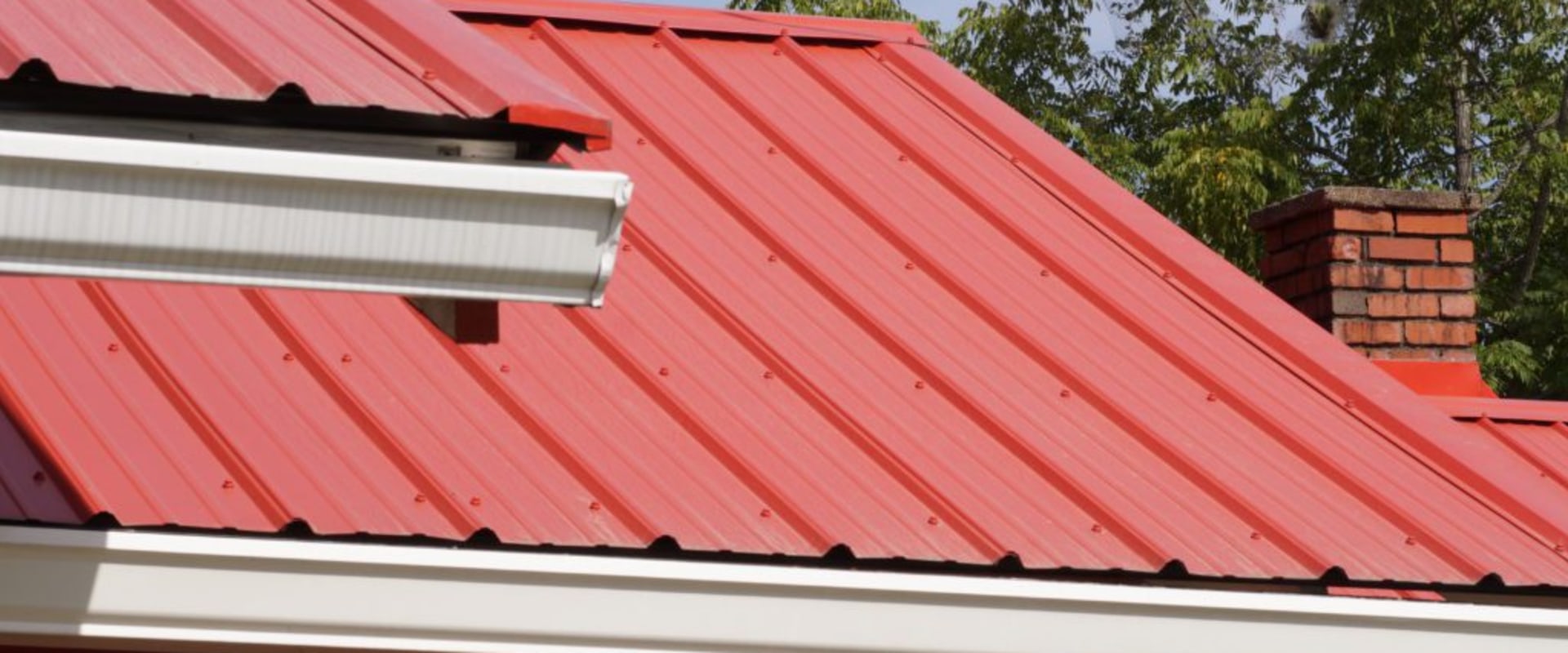 the-benefits-of-metal-roofs-for-home-building-in-ontario